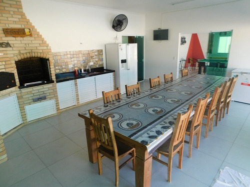 Imagem 7 de 14 de Casa De Alto Padrão Com Piscina À Venda Na Praia De Peruíbe.