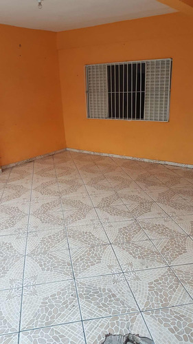 Casa Com 4 Cômodos E Garagem