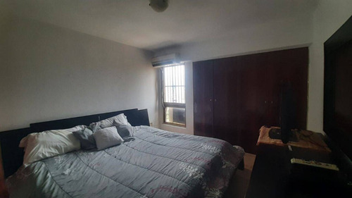 Imagen 8 de 13 de 141284 Cómodo Y Amplio Apartamento En Venta En Las Quintas Naguanagua - Carmen María González 0412.4359728