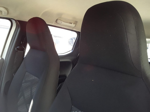 Imagen 14 de 15 de Fiat Mobi 1.0 8v Easy Gnc 2018