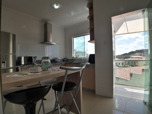 Imagem 9 de 23 de Casa À Venda, 3 Quartos, 1 Suíte, 3 Vagas, Lucio De Abreu - Contagem/mg - 21231