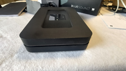 Streamer Bluesound Node2i (Usado)