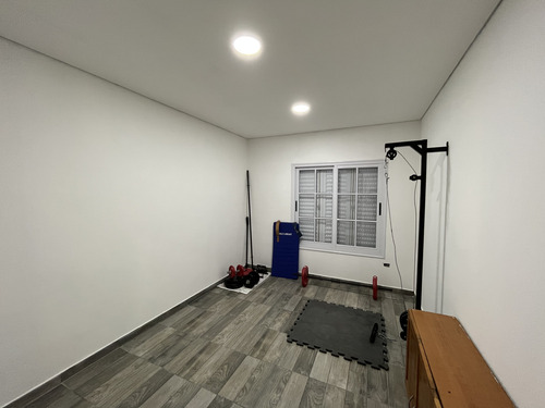 Vendo Casa Con 4 Habitaciones En Herrera, Entre Ríos.