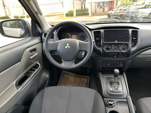Mitsubishi L200 L200 Tri. Outdo. GLS 2.4 CD 4x4 Die. Aut
