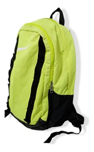 Mochila Nike Tipo Escolar En Perfectas Condiciones Amarilla