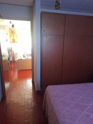 Departamento En Monoblock, B° 827