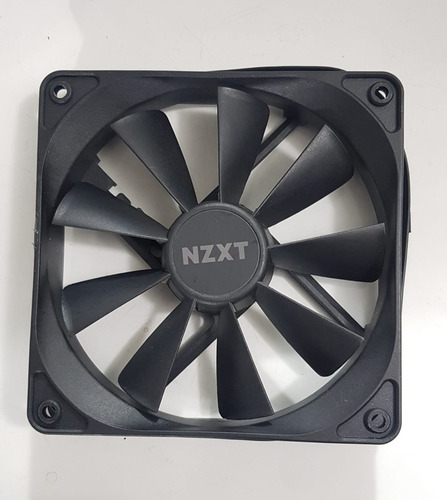 Ventilador Nzxt 120mm Mediano Cpu Chasis Cooler Fan Rfaf12c