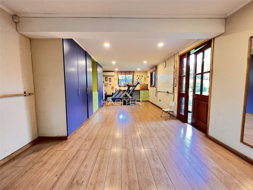 Vende Gran Casa En Puerta De Alcalá 6 Dormitorios - 4 Baños