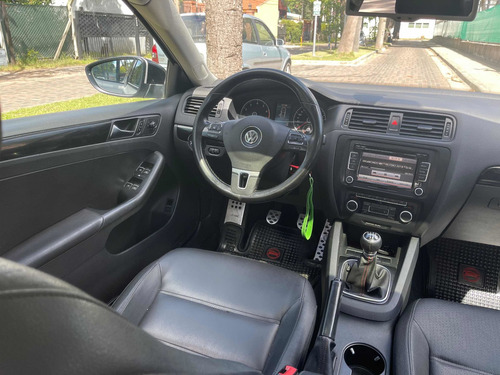 Volkswagen Vento 2.5 Luxury 170cv 2011