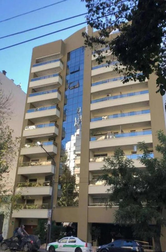 Departamento De 2 Dormitorios En Venta / Calle 13 Entre 55 Y 56