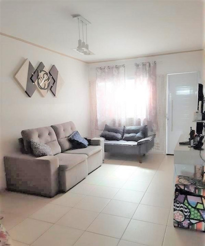 Imagem 2 de 12 de Sobrado Em Itaquera Com 2 Dorms, 1 Vaga, 68m² - So0828