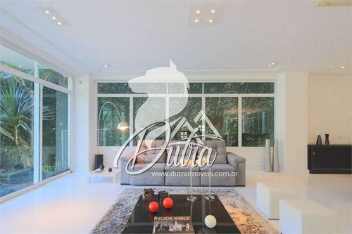 Imagem 3 de 15 de Casa Cidade Jardim 870m² 4 Suítes 6 Vagas - Fb28-51bd