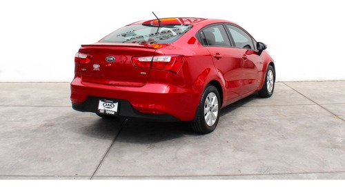 Imagen 6 de 15 de Kia Rio