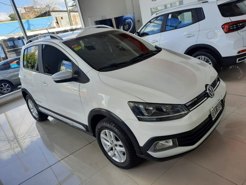 Volkswagen Crossfox Highline 1.6 16v Mt 2015 77.000 Km. Blco