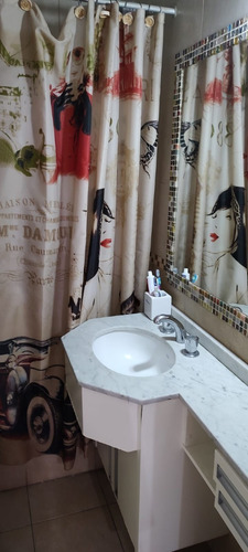 Imagen 8 de 10 de En Venta A 1 Cuadra De Estacion En Edif. De Categoria Depto 2 Amb C/ Balcon Y Cochera En Lanus (027)