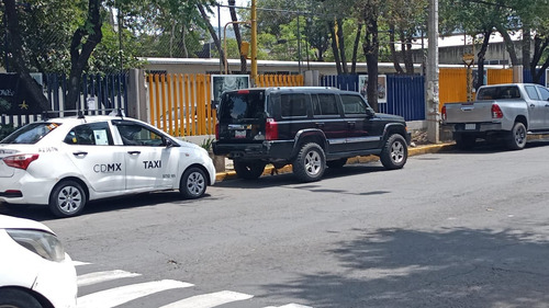 Jeep Commander 5.7 Limited Premium 4x2 Mt
