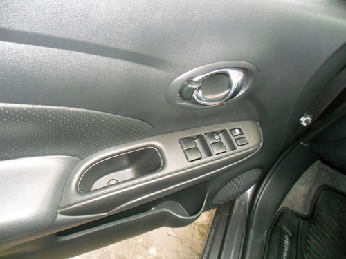 Nissan Versa 1.6 Exclusive Navi At