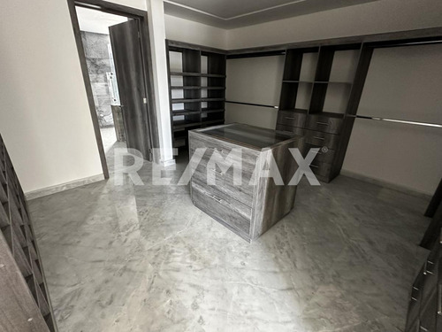 Residencia En Venta En Parque Hidalgo, Lomas De Angelólopolis