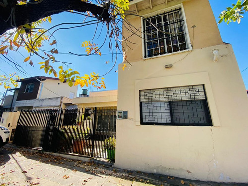 Imagen 2 de 11 de Casa - Moron