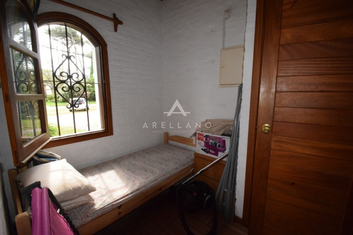 Casa Con Piscina Muy Cómoda, Ideal Para Veranear!!- Ref: 185