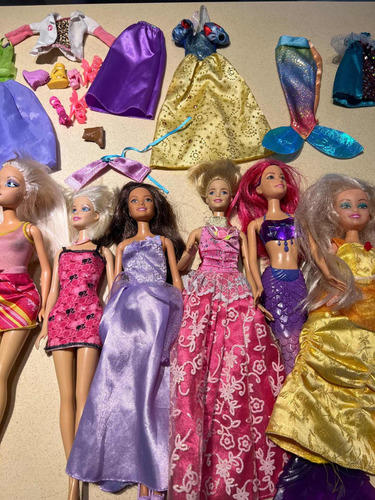 Imagen 3 de 10 de Lote De 11 Barbies Y Dos My Litle Pony Girls, Ropa Y Zapatos
