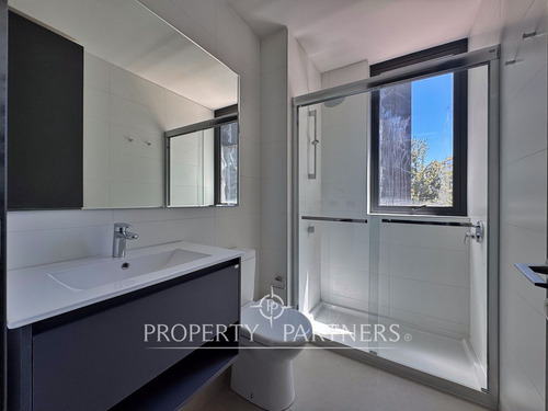 Moderno Departamento Nuevo: 2d/3b, Frente A Plaza ...