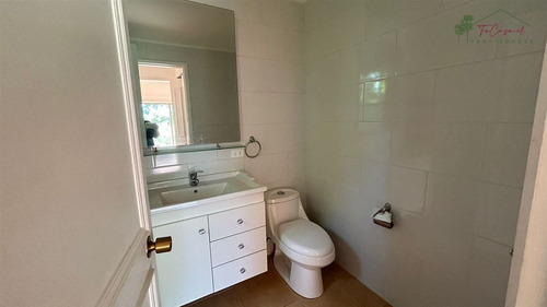 Casa En Parcela En Arriendo De 4d/3b En Calera De Tango