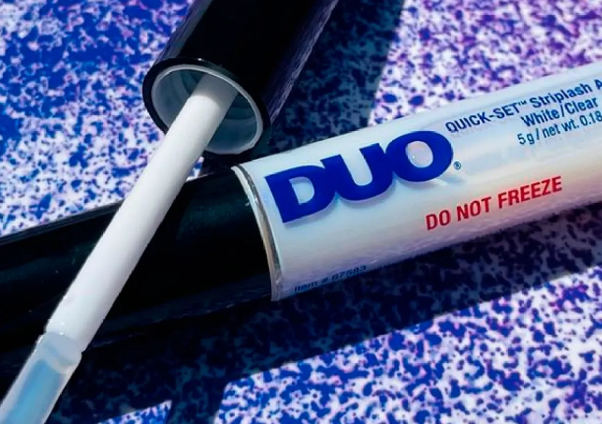 Duo Adhesive