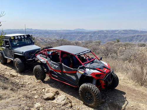 Polaris Xp 4 - 1000 Premium Cuatro Plazas