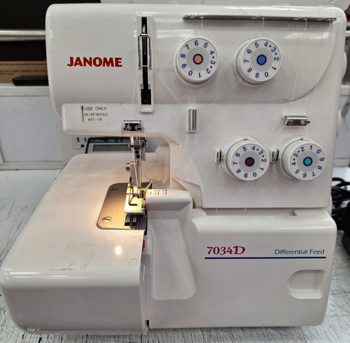Maquina De Coser Overlock Janome 7034d Blanco (Usado)