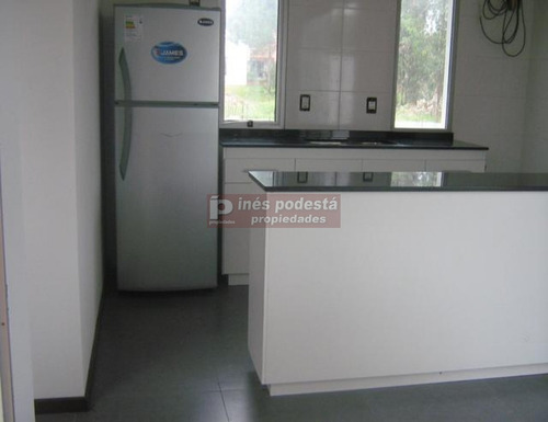 Casa En Pinares- Ref: 37553
