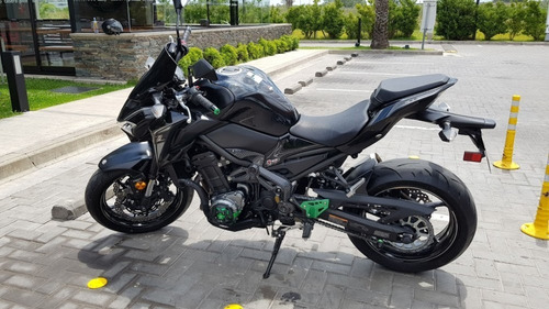 Kawasaki Z900 2017, Con Accesorios Originales.
