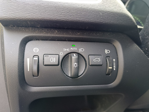 Volvo V40 2014