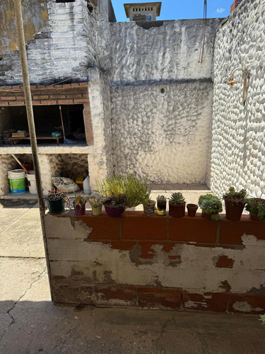 Gonzalez Del Solar Al 200 - Casa De 3 Dormitorios En Rosario Fisherton