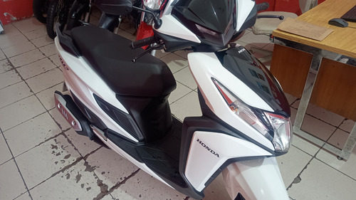 Honda Elite 2025 Com Apenas 76 Kms