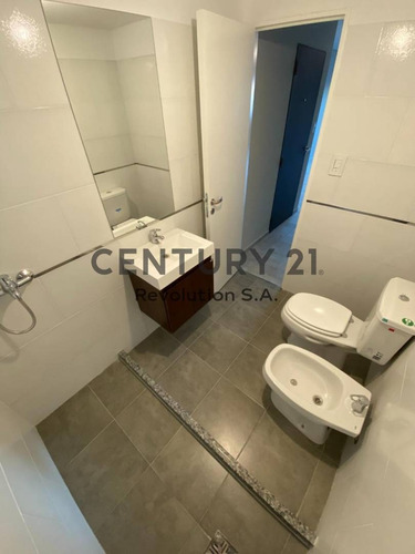 Imagen 8 de 11 de Duplex 2 Dormitorios /terraza Y Parrillero Exclusivo /doble Balcon