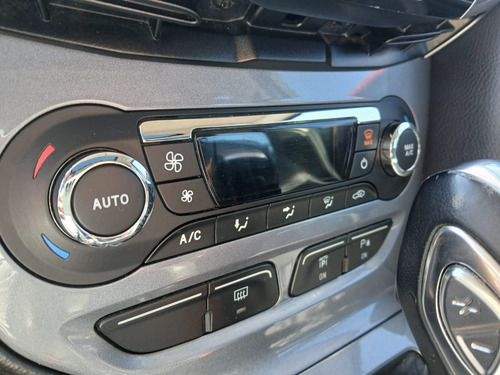 Ford Focus 2.0 Titanium Flex Powershift 5p