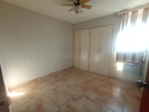 Imagen 14 de 16 de Apartamento Venta Andres Bello Las Delicias Estef 22-20008