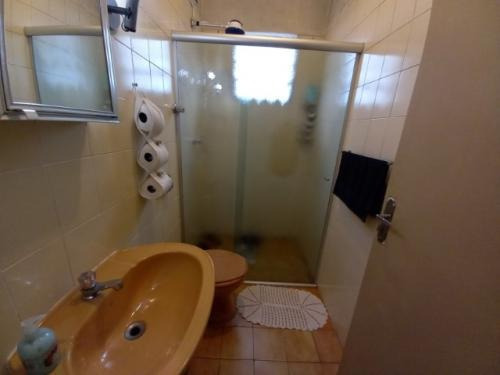 Imagem 6 de 14 de Casa Lote Inteiro Com 2 Quartos Em Itanhaém/sp