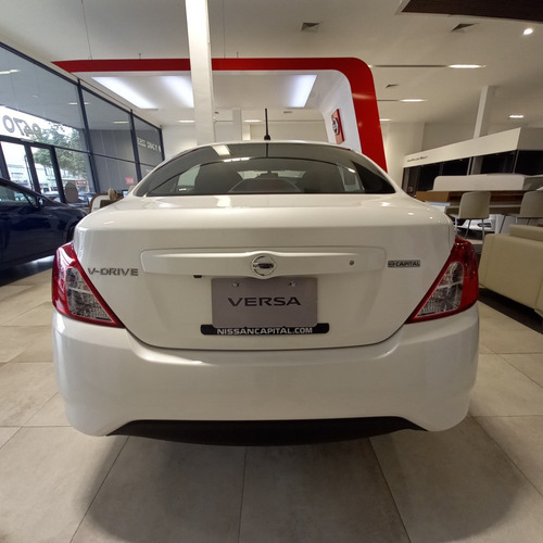 Imagen 6 de 14 de Nissan Versa 1.6 V-drive Mt