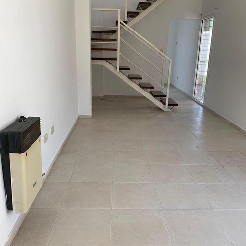 Imagen 5 de 15 de Duplex En Venta, Lomas Sur