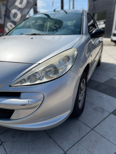 Peugeot 207 1.4 Active 75cv