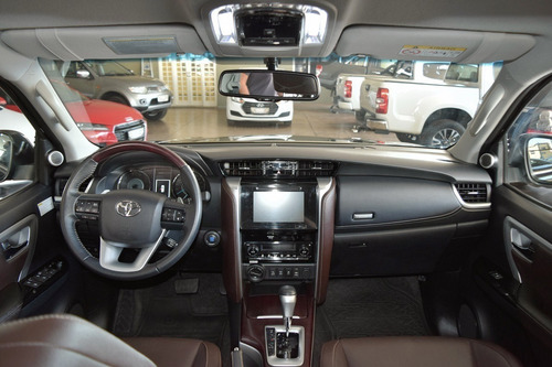 Imagem 5 de 10 de Toyota Hilux Sw4 Srx 4x4 Diesel Automática