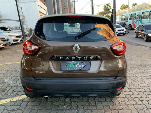 Imagem 7 de 14 de Renault Captur Zen 1.6 16v Flex 5p Aut. 2019 Marron 2018...