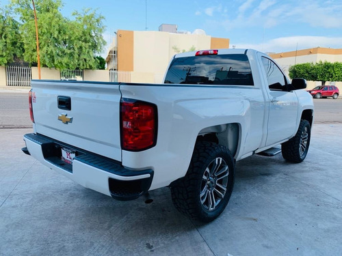 Imagen 6 de 12 de Chevrolet Silverado Modelo 2016