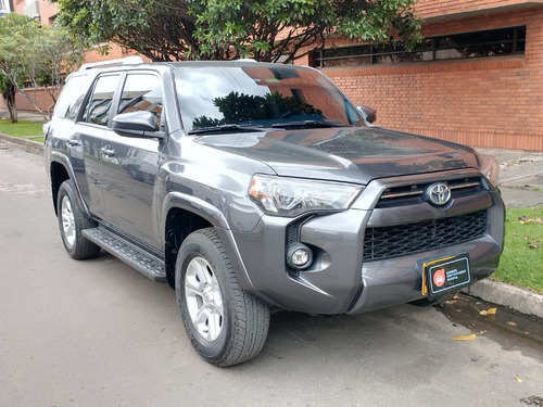 Toyota 4Runner SR5