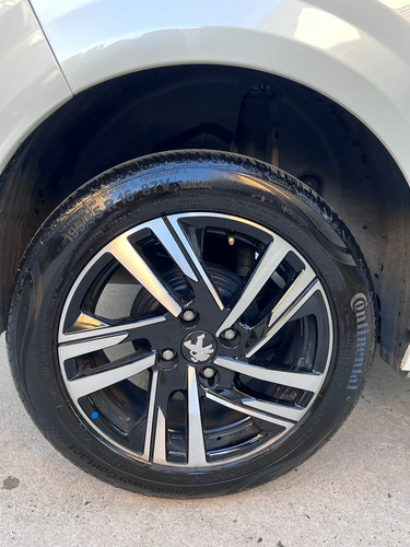 Peugeot 208 1.6 Road Trip Tiptronic
