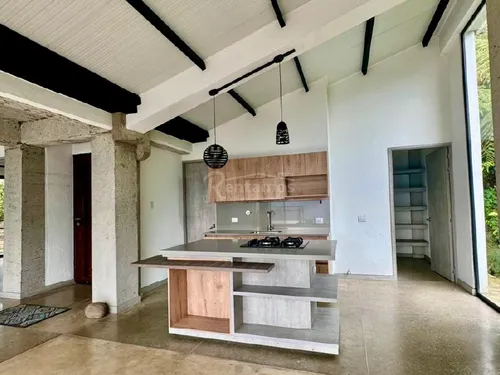 Casa En Venta En Loma Del Escobero. Cod V776075