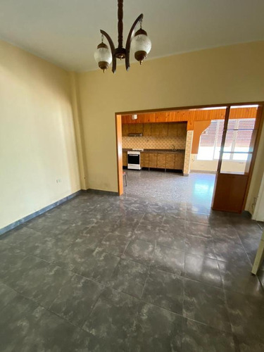 Imagen 3 de 14 de Casa 4 Ambientes En Venta - Loma Hermosa, Tres De Febrero.