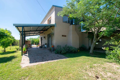 Imagen 1 de 30 de Casa/quinta En Arroyo Leyes Se Vende! S/gran Lote!